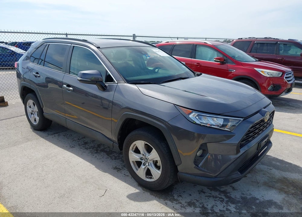 2020 TOYOTA RAV4 XLE VIN: 2T3W1RFV9LW096242