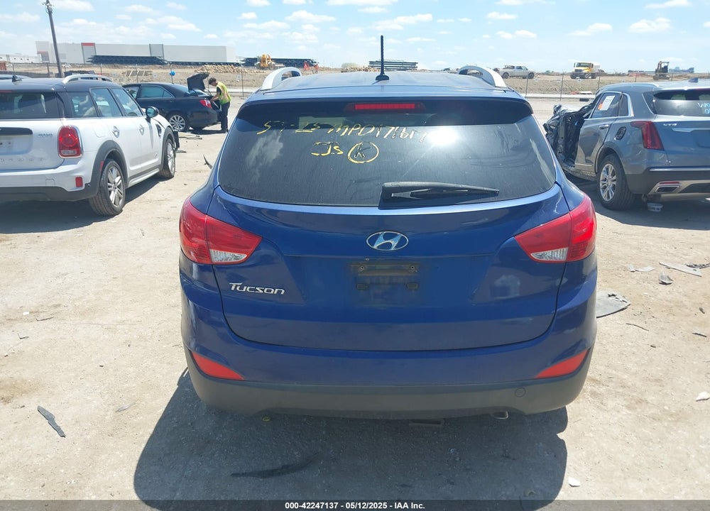 2015 HYUNDAI TUCSON VIN: KM8JU3AG4FU969688