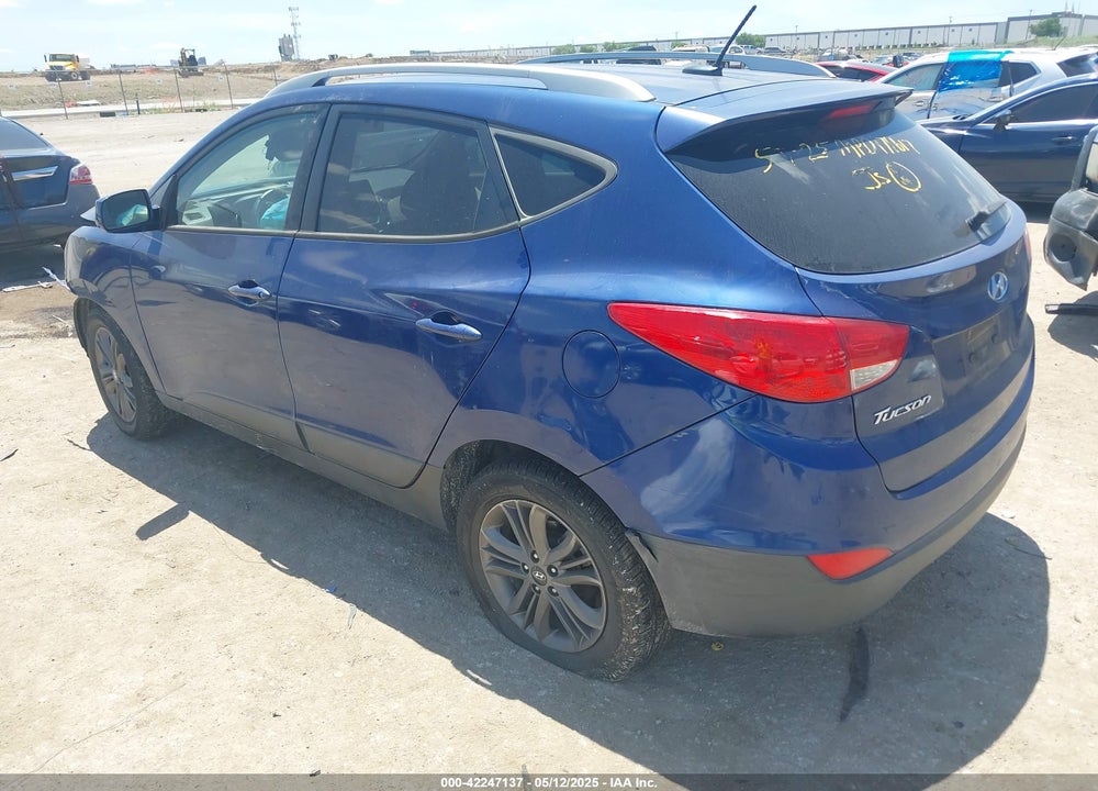 2015 HYUNDAI TUCSON VIN: KM8JU3AG4FU969688