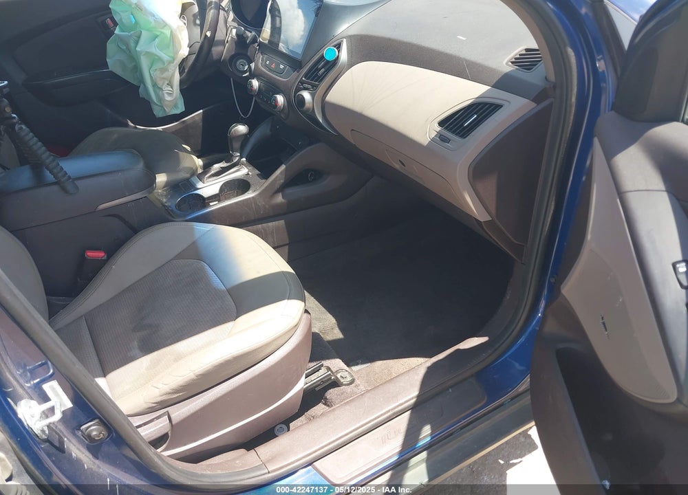 2015 HYUNDAI TUCSON VIN: KM8JU3AG4FU969688