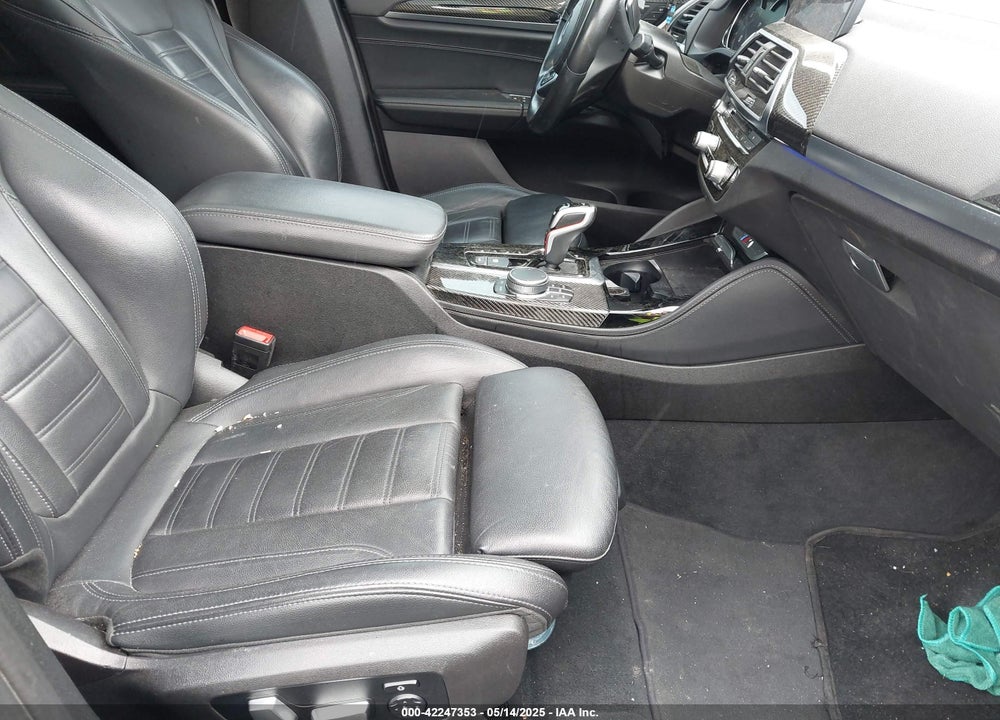 2020 BMW X4 M VIN: 5YMUJ0C08L9B06555