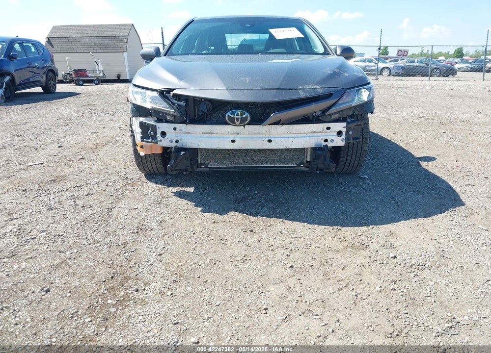 2018 TOYOTA CAMRY VIN: 4T1B11HK4JU659366
