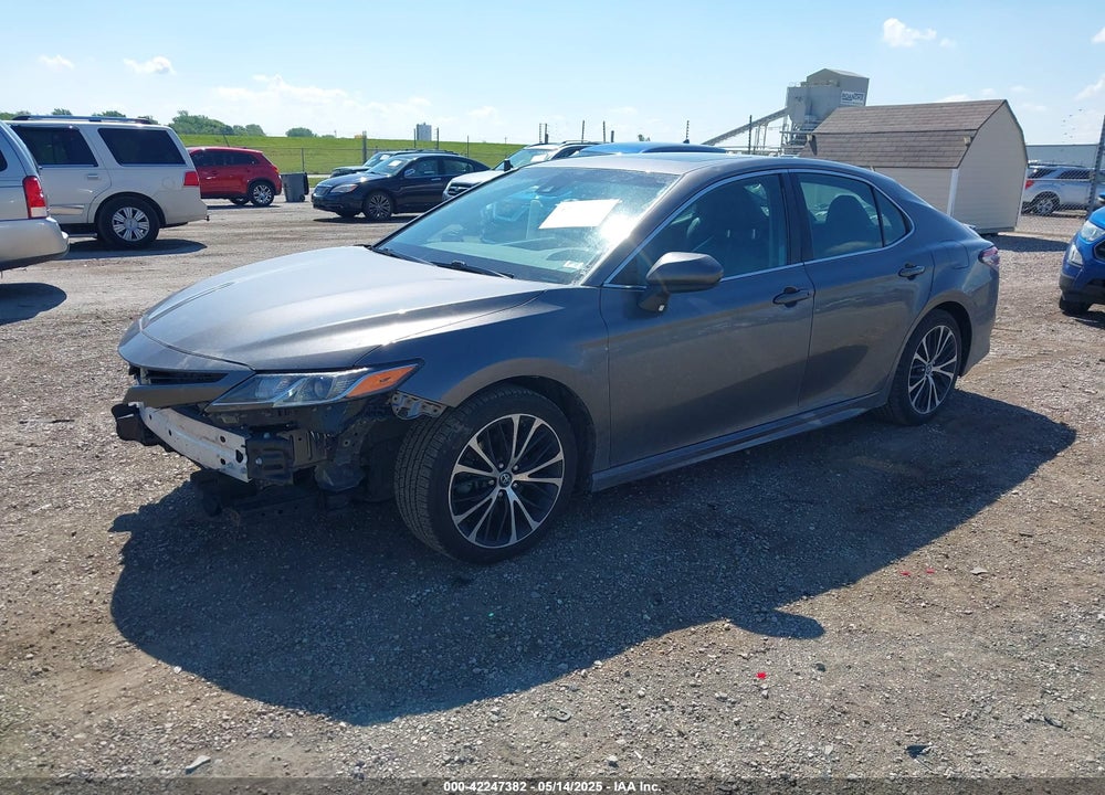 2018 TOYOTA CAMRY VIN: 4T1B11HK4JU659366
