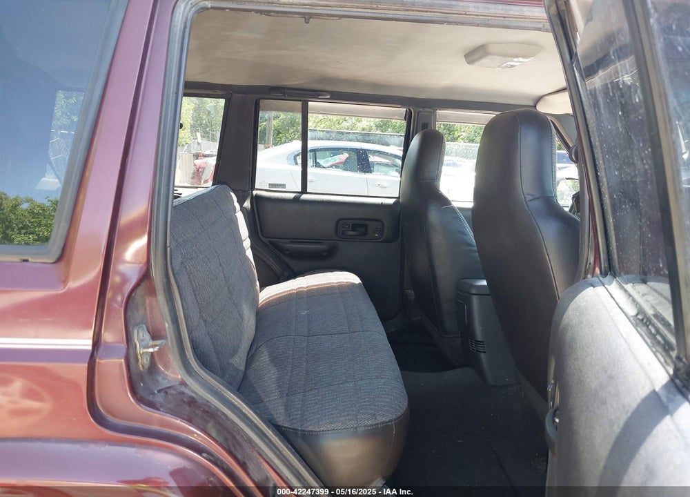 2001 JEEP CHEROKEE SPORT VIN: 1J4FF48S51L516712