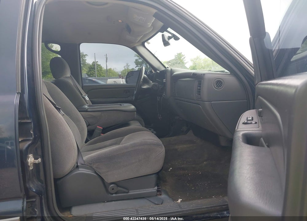 2005 GMC SIERRA 3500 SLE VIN: 1GTHK33295F820562