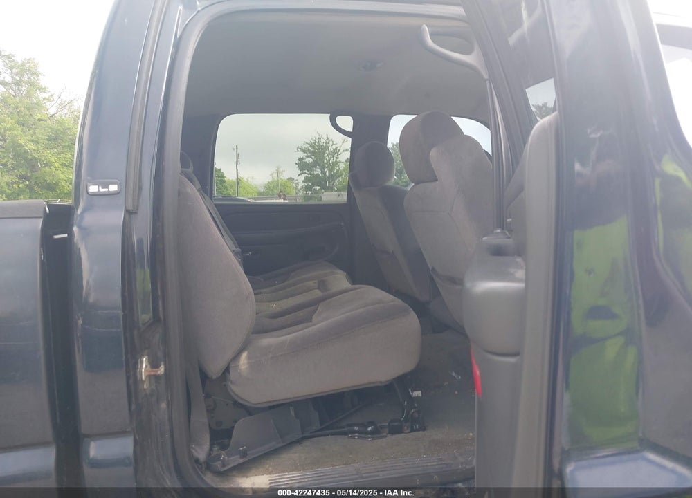 2005 GMC SIERRA 3500 SLE VIN: 1GTHK33295F820562