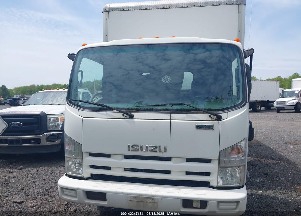 2015 ISUZU NPR DSL REG AT VIN: JALC4W169F7002867