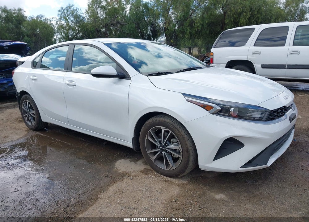 2024 KIA FORTE LXS VIN: 3KPF24AD3RE819344