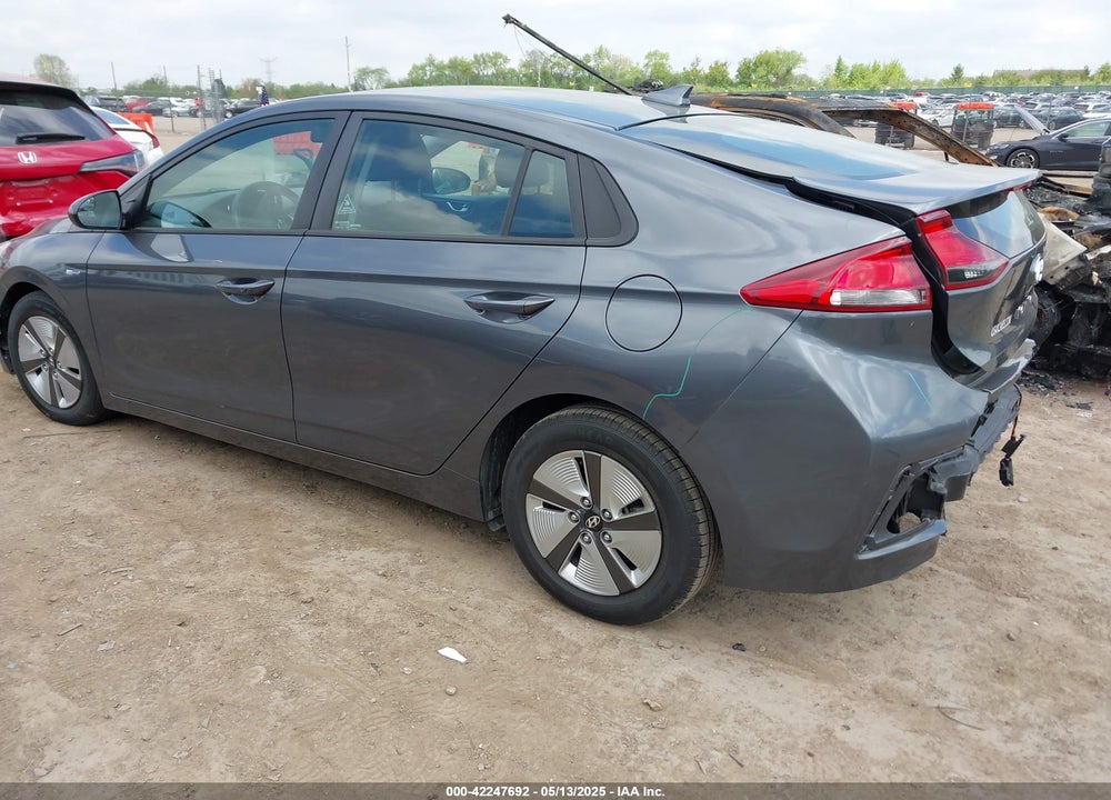2019 HYUNDAI IONIQ HYBRID VIN: KMHC65LC4KU174675