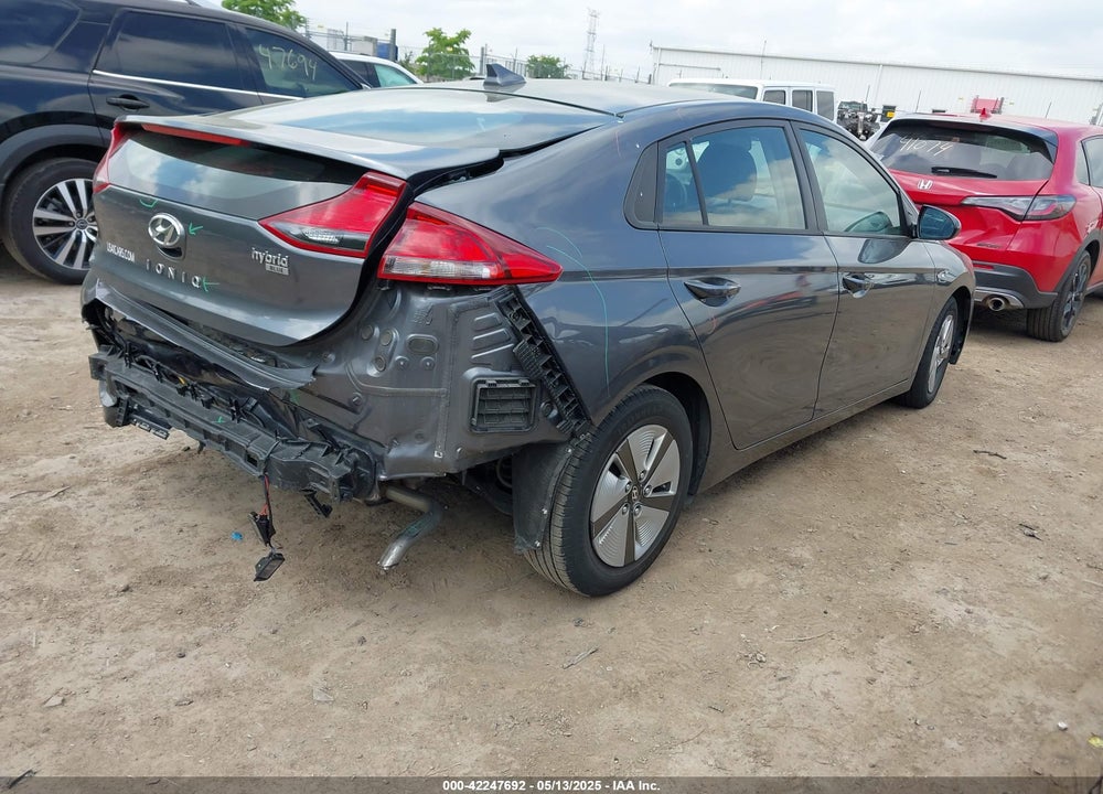 2019 HYUNDAI IONIQ HYBRID VIN: KMHC65LC4KU174675