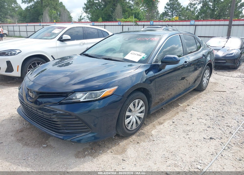 2019 TOYOTA CAMRY VIN: 4T1B11HK2KU713944