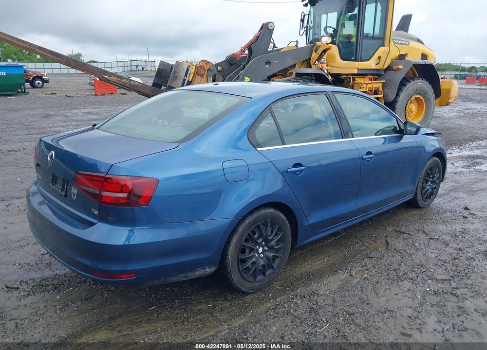 2017 VOLKSWAGEN JETTA VIN: 3VW2B7AJ8HM246268