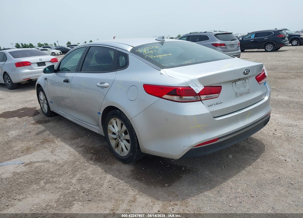 2017 KIA OPTIMA LX VIN: 5XXGT4L34HG124656