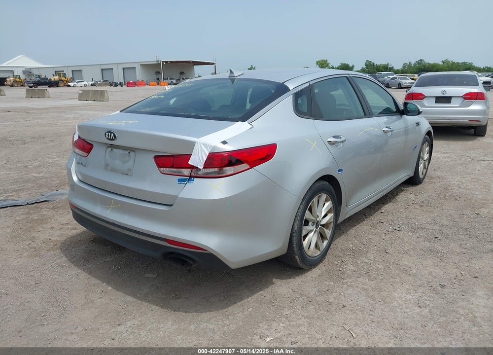 2017 KIA OPTIMA LX VIN: 5XXGT4L34HG124656