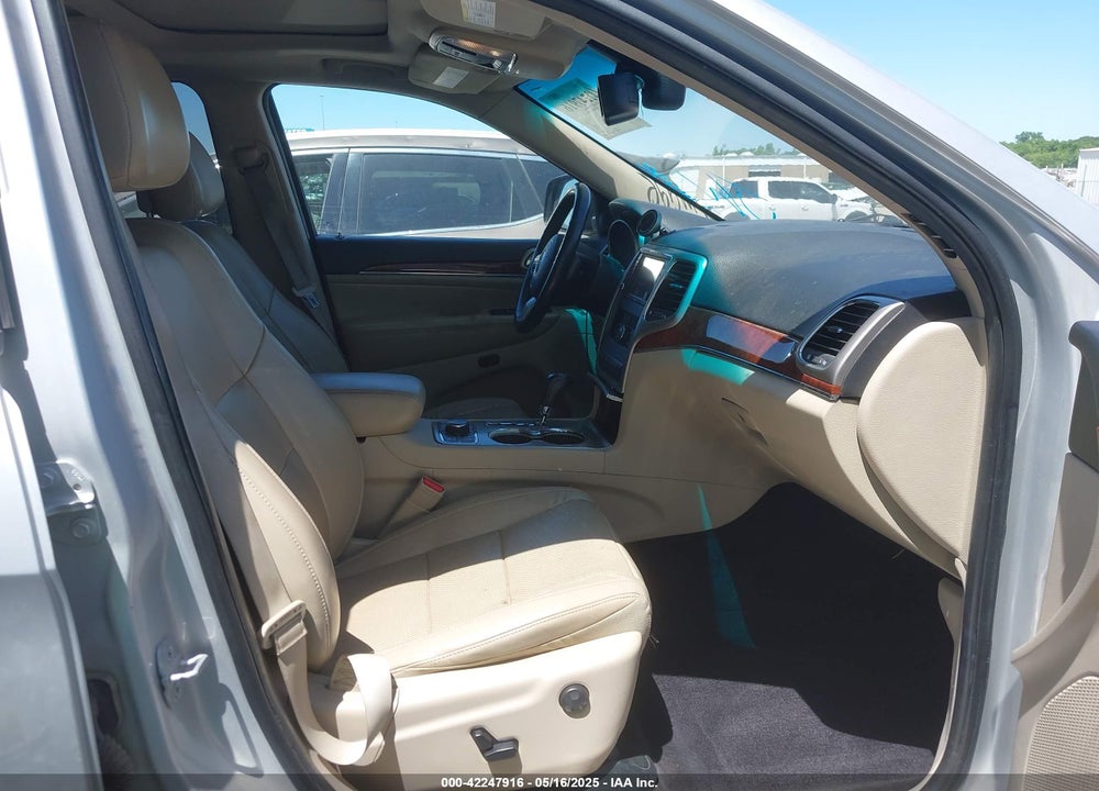 2011 JEEP GRAND CHEROKEE VIN: 1J4RR5GG9BC500182