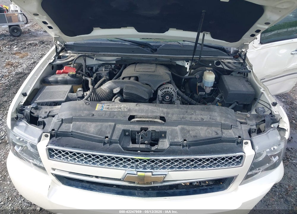 2011 CHEVROLET AVALANCHE 1500 LTZ VIN: 3GNTKGE35BG153417