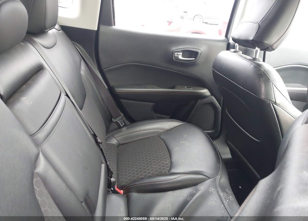 2019 JEEP COMPASS LATITUDE FWD VIN: 3C4NJCBB3KT851086