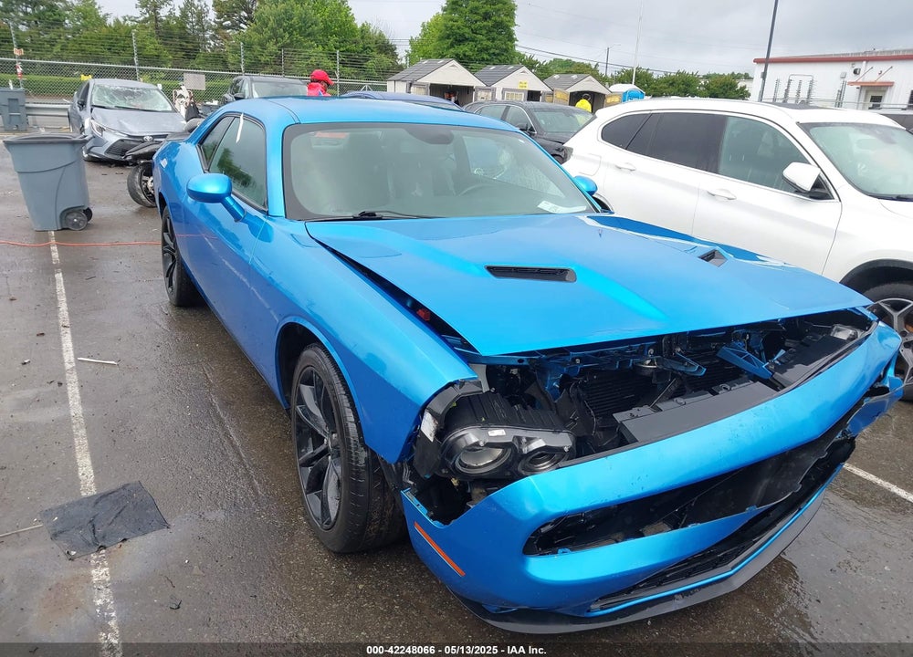 2018 DODGE CHALLENGER SXT PLUS VIN: 2C3CDZAG4JH333952