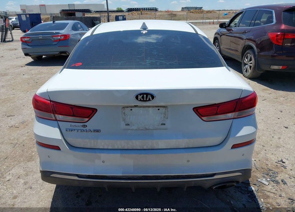 2019 KIA OPTIMA VIN: 5XXGT4L38KG372576
