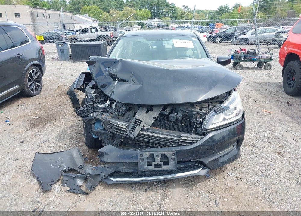 2017 HONDA ACCORD VIN: 1HGCR2F39HA014051