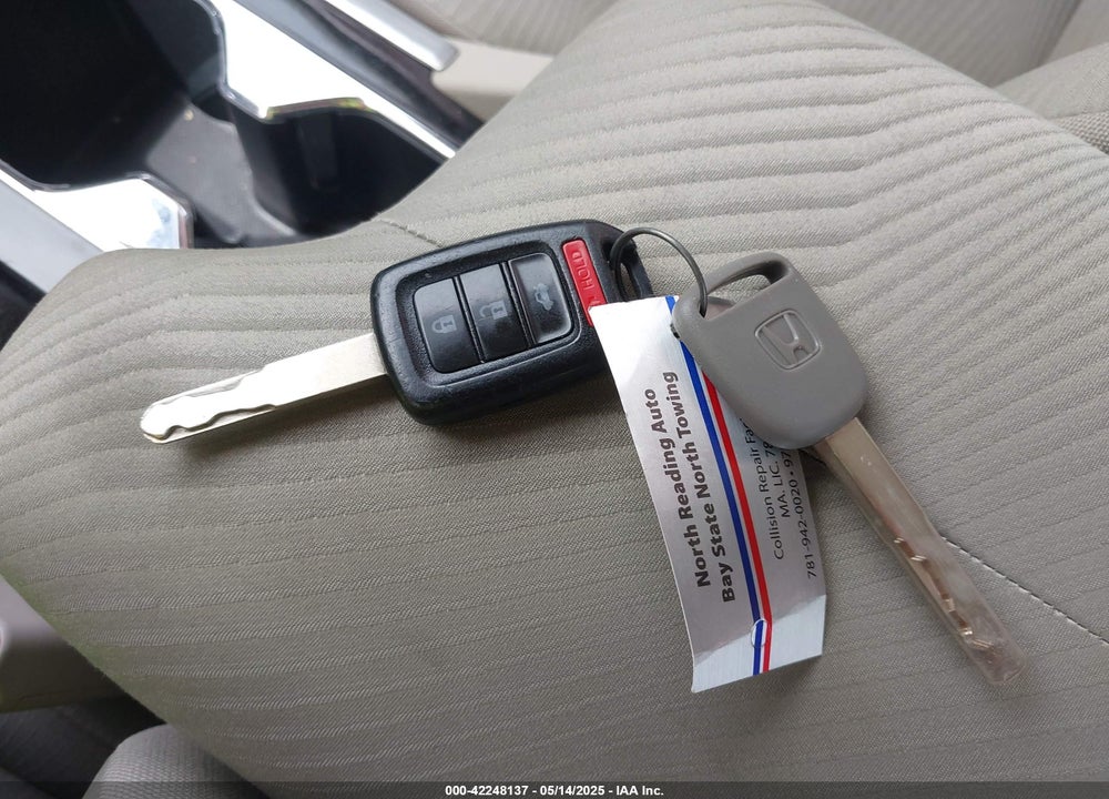 2017 HONDA ACCORD VIN: 1HGCR2F39HA014051