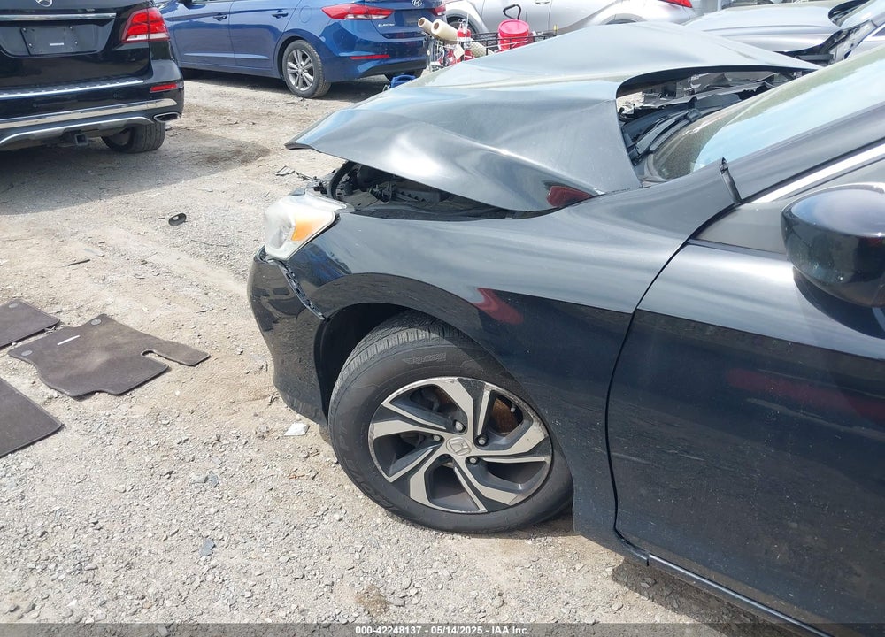 2017 HONDA ACCORD VIN: 1HGCR2F39HA014051