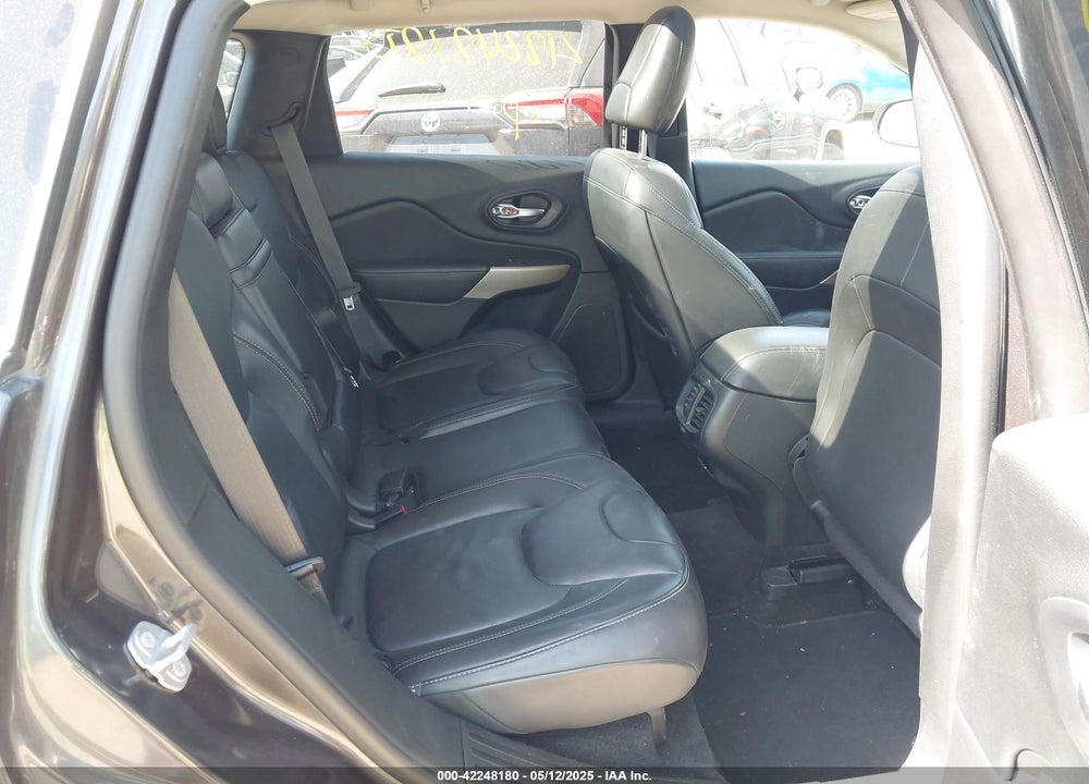 2017 JEEP CHEROKEE VIN: 1C4PJMDS8HW631165