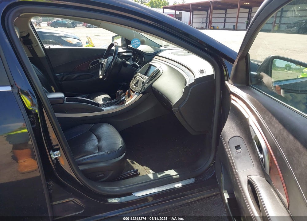 2011 BUICK LACROSSE CXS VIN: 1G4GE5GD0BF270038