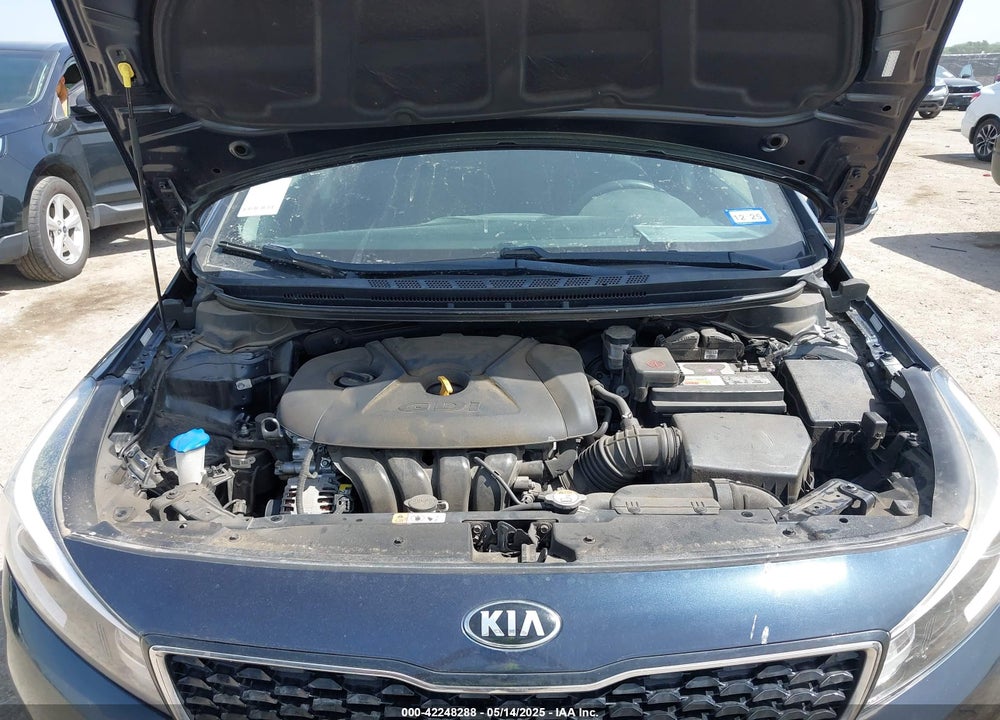 2017 KIA FORTE VIN: KNAFK5A89H5681132
