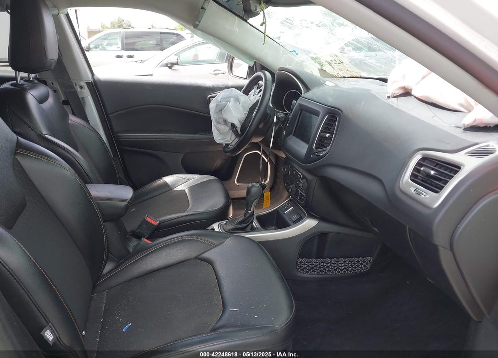 2020 JEEP COMPASS VIN: 3C4NJCBB4LT141695