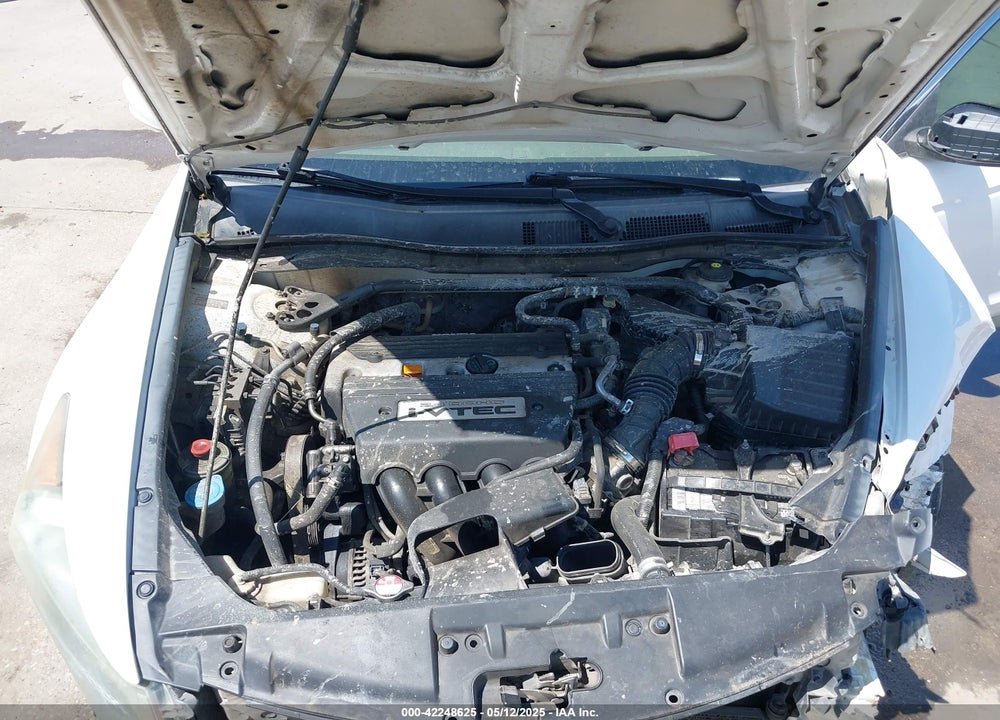2009 HONDA ACCORD 2.4 EX VIN: 1HGCP26749A104878