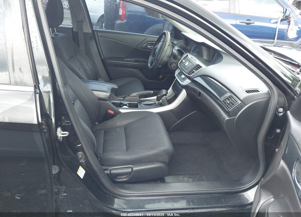 2015 HONDA ACCORD VIN: 1HGCR2F5XFA167617