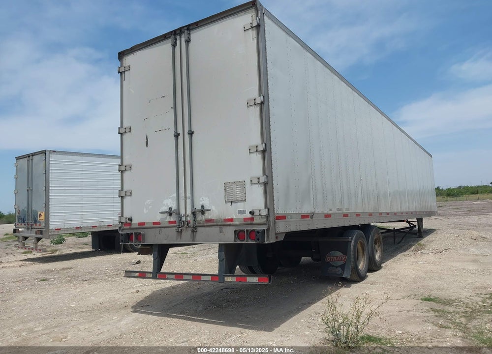 2018 UTILITY TRAILER MFG UNKNOWN VIN: 1UYVS2535J7302117