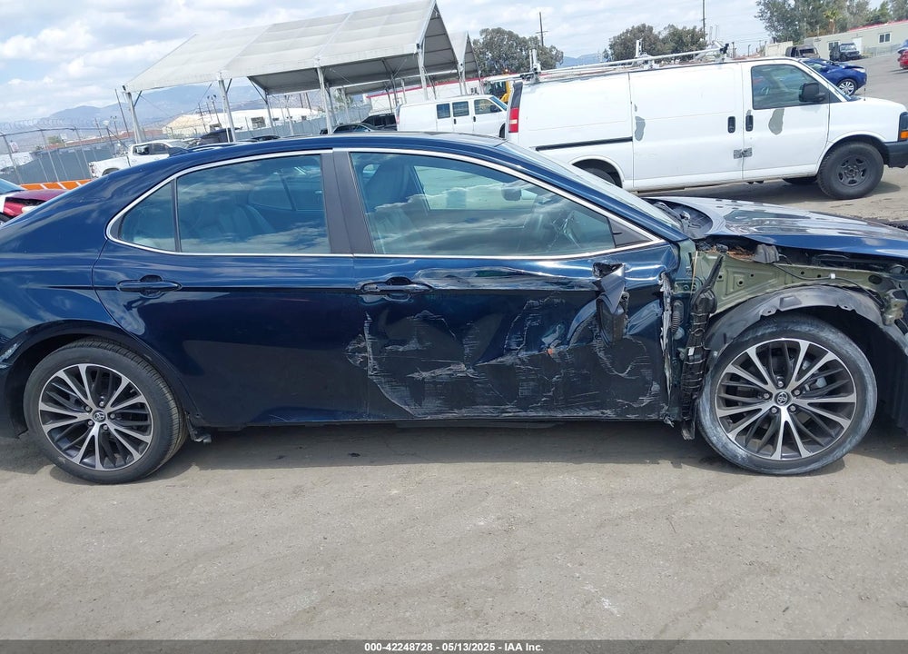 2019 TOYOTA CAMRY VIN: 4T1B11HK5KU852174