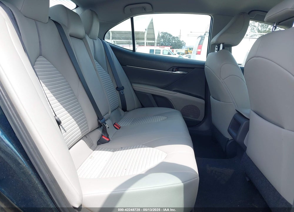 2019 TOYOTA CAMRY VIN: 4T1B11HK5KU852174