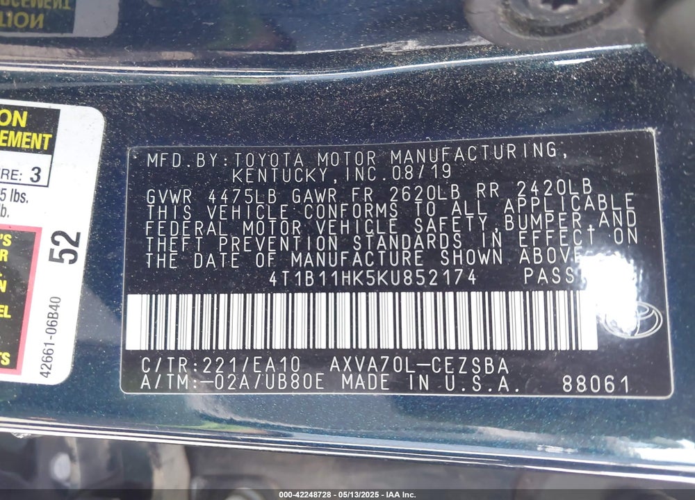 2019 TOYOTA CAMRY VIN: 4T1B11HK5KU852174