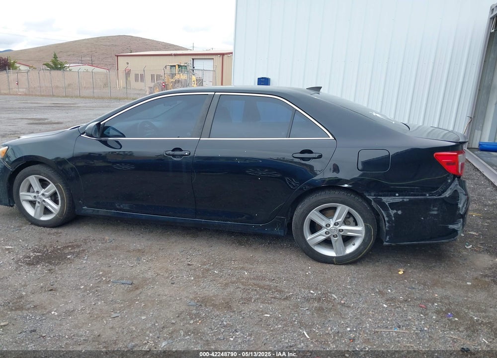 2013 TOYOTA CAMRY SE VIN: 4T1BF1FKXDU724682
