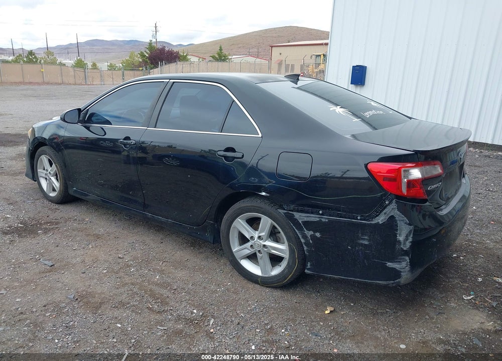 2013 TOYOTA CAMRY SE VIN: 4T1BF1FKXDU724682