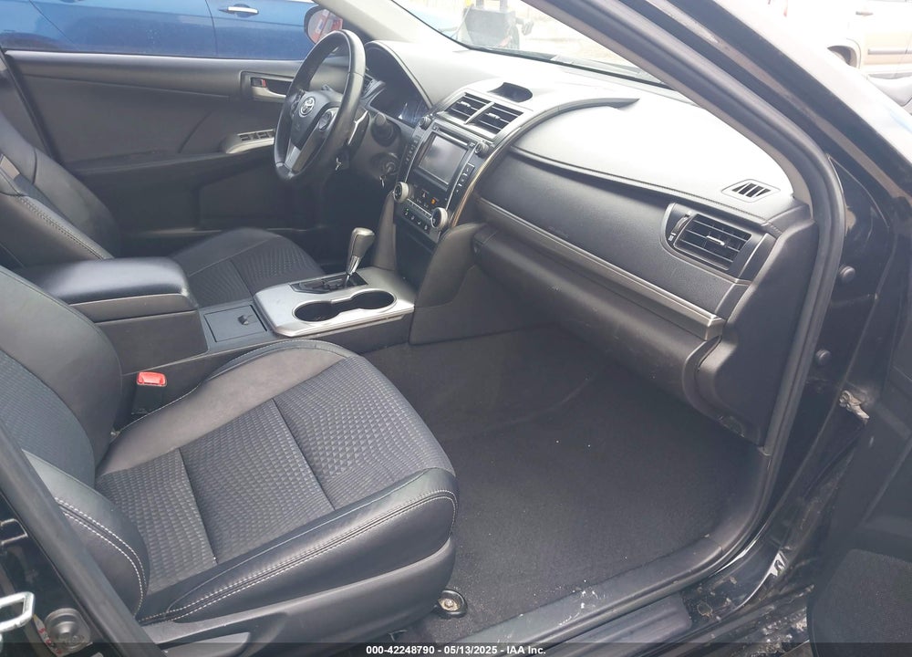 2013 TOYOTA CAMRY SE VIN: 4T1BF1FKXDU724682