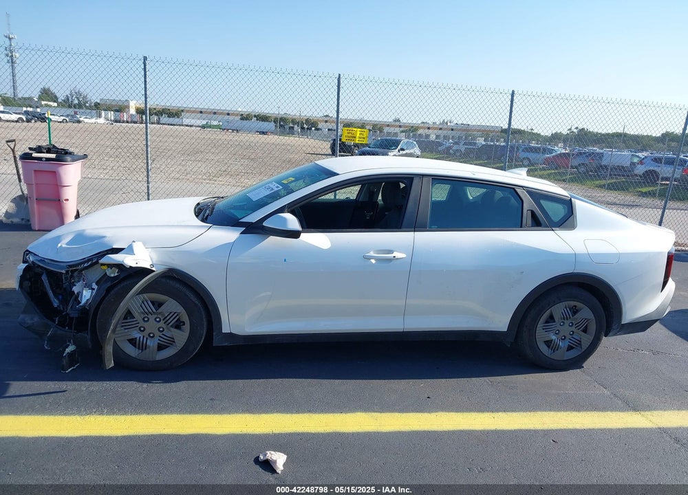 2025 KIA K4 VIN: 3KPFT4DE2SE014166