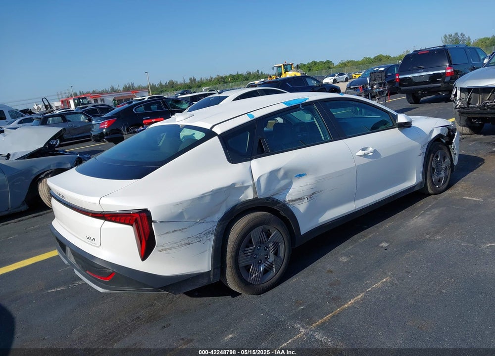 2025 KIA K4 VIN: 3KPFT4DE2SE014166