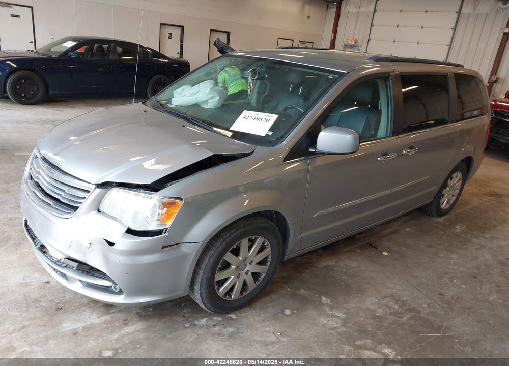 2016 CHRYSLER TOWN & COUNTRY VIN: 2C4RC1BG2GR111809