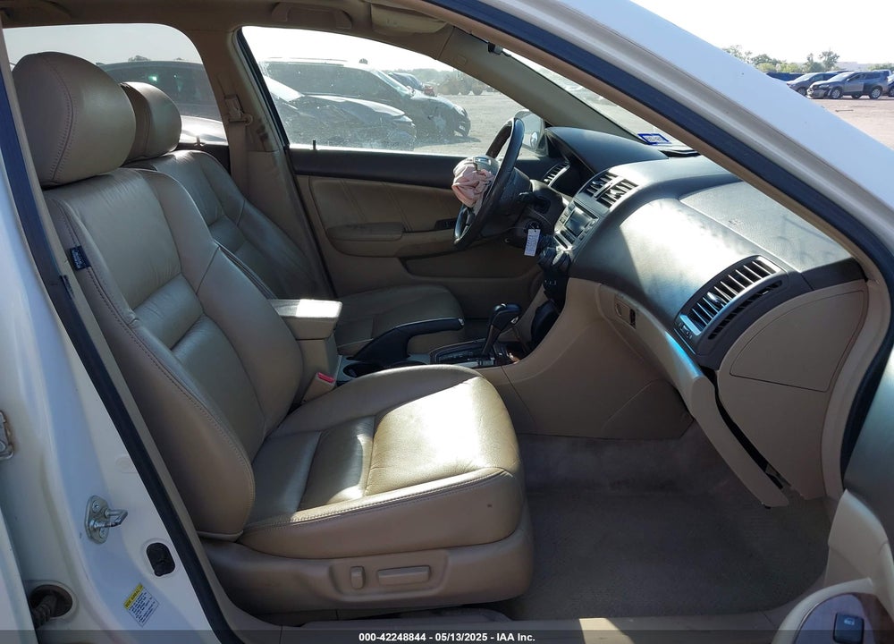 2006 HONDA ACCORD 3.0 EX VIN: 1HGCM66556A056656