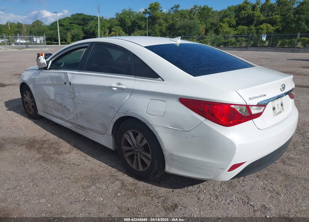 2014 HYUNDAI SONATA VIN: 5NPEB4AC6EH831111
