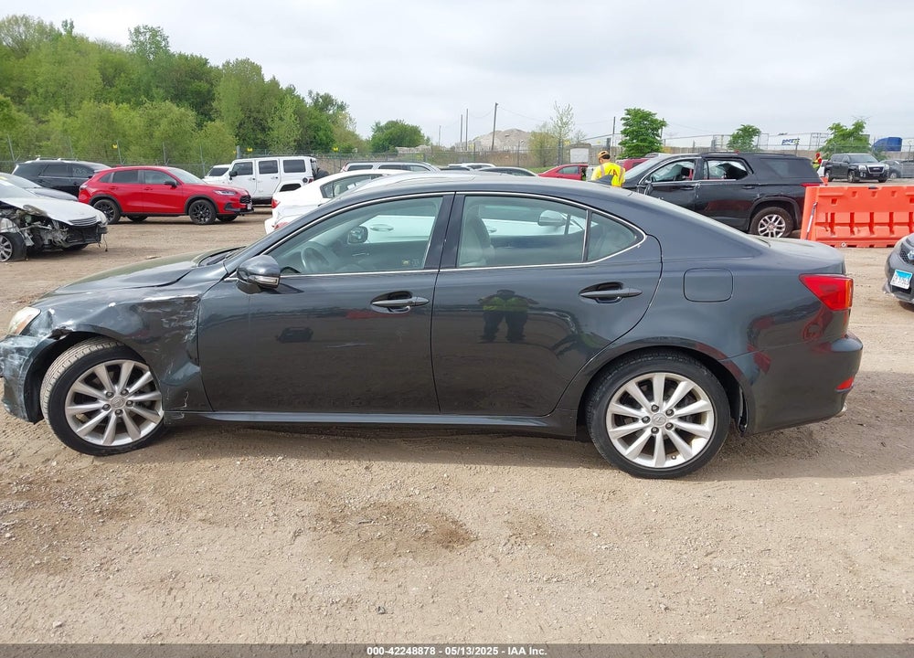 2009 LEXUS IS 250 VIN: JTHCK262995032388