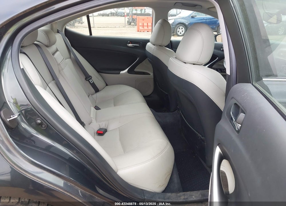 2009 LEXUS IS 250 VIN: JTHCK262995032388