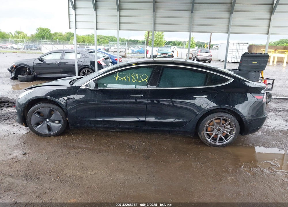 2018 TESLA MODEL 3 LONG RANGE/MID RANGE VIN: 5YJ3E1EA7JF122976