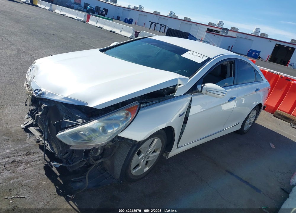 2012 HYUNDAI SONATA HYBRID VIN: KMHEC4A42CA029662