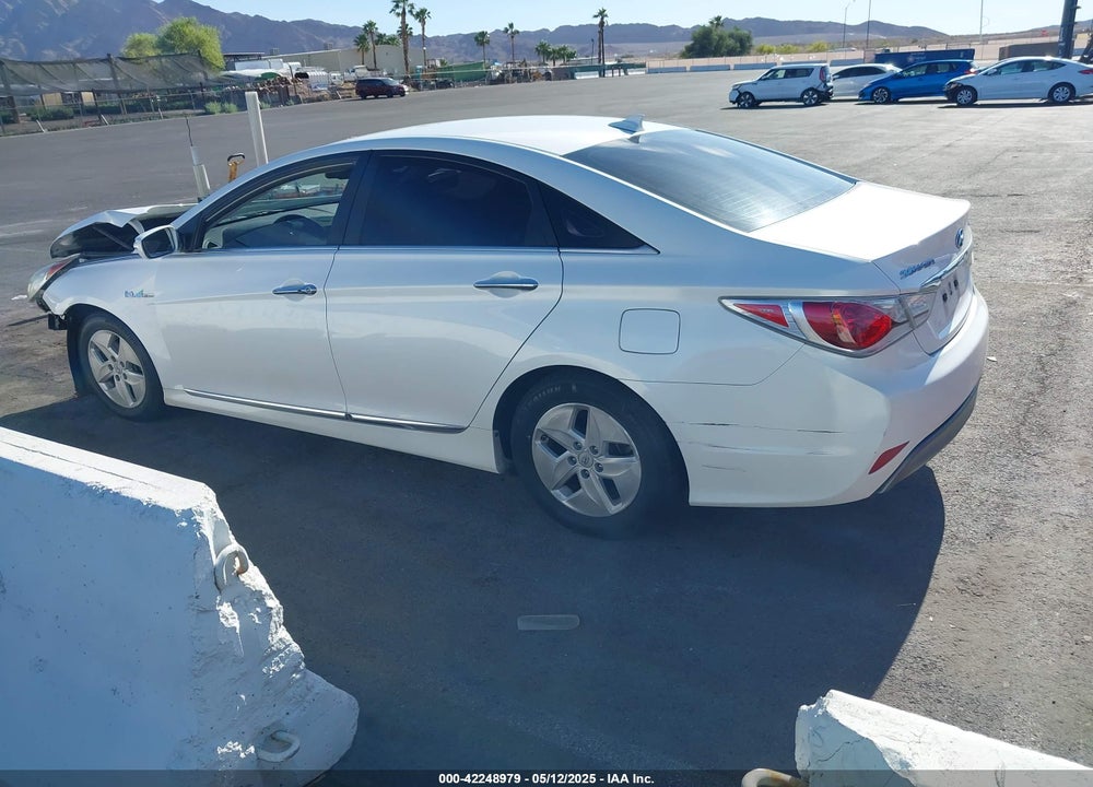 2012 HYUNDAI SONATA HYBRID VIN: KMHEC4A42CA029662