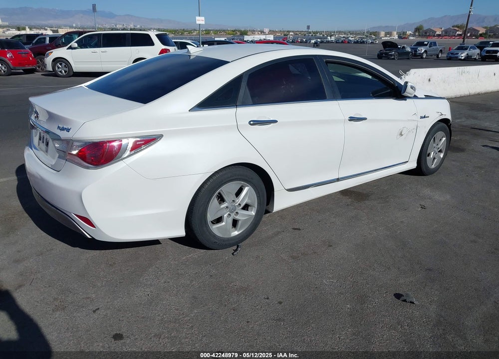 2012 HYUNDAI SONATA HYBRID VIN: KMHEC4A42CA029662